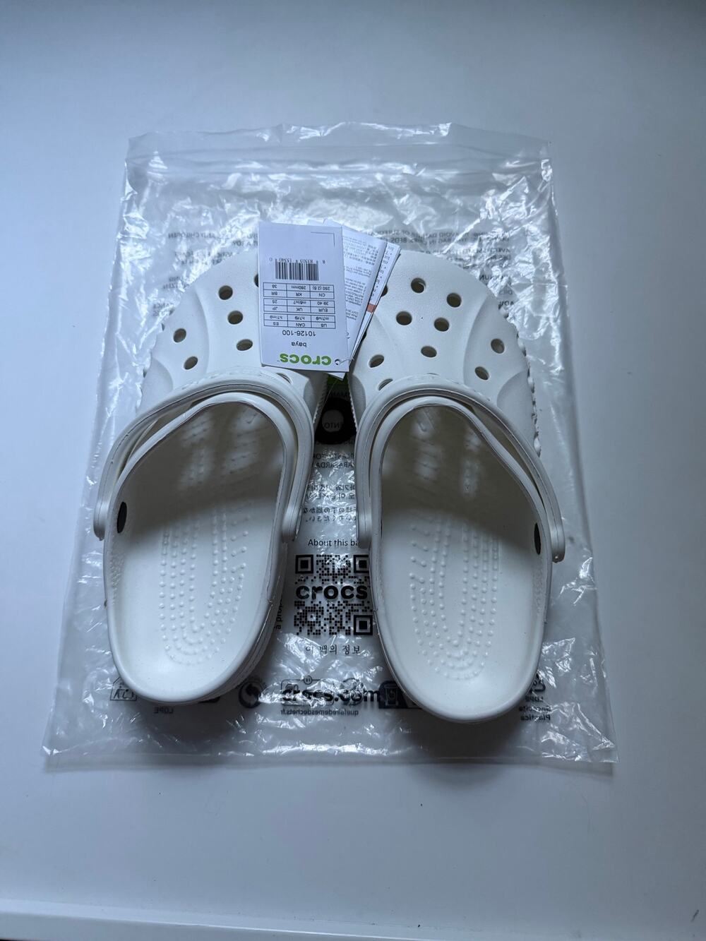 NEW Crocs Adult Baya White Clogs